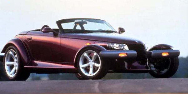 С по-малко от 12 000 произведени коли Plymouth Prowler не е еднорогът, който можете да си представите &ndash; поне не и в родината си. Но в Обединеното кралство, където колата никога не е била официално внасяна, все още се намират няколко бройки по пътищата.